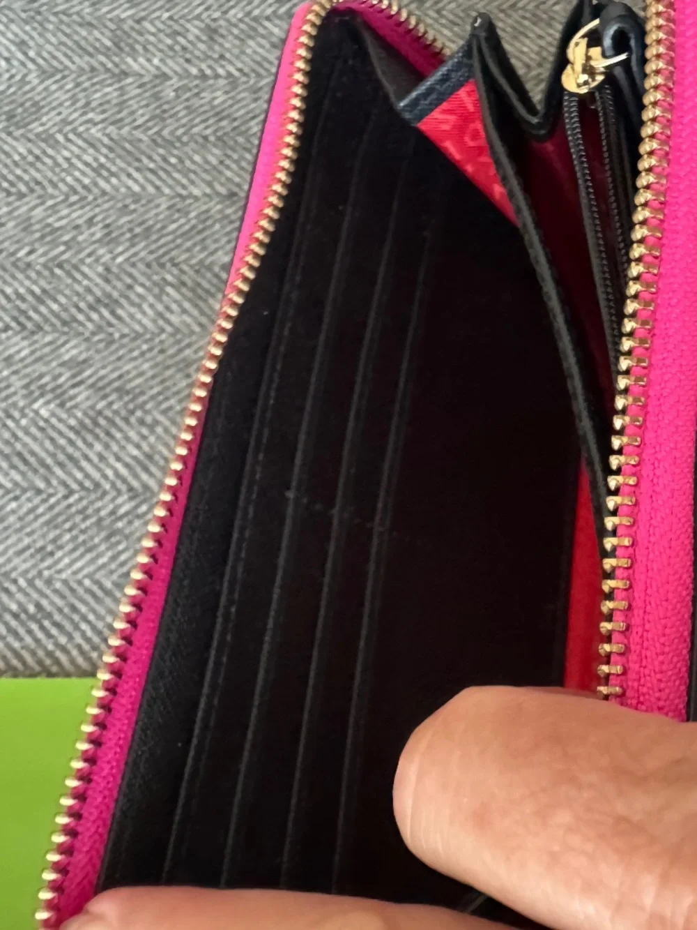 NWT, KATE SPADE DARLING STRIPE WALLET WITH ZIPPER